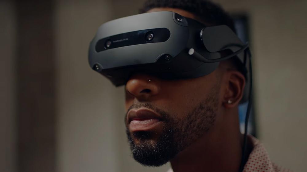 Lenovo начала продажи своей VR-гарнитуры ThinkReality VRX