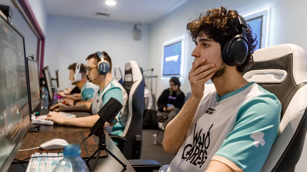 Российская команда «Who Cares?» отправляется на международный турнир Point Blank International Championship 2025