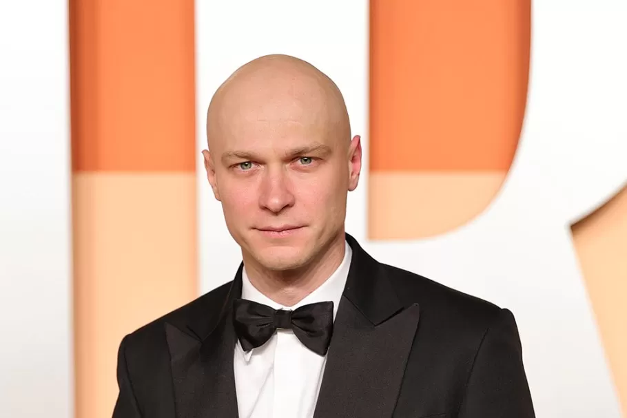 Amazon утвердил Юру Борисова на роль в фильме про Open AI