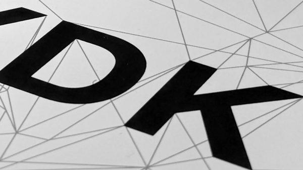 Microsoft дразнит фото предполагаемого девкита новой консоли в преддверии GDC 2026